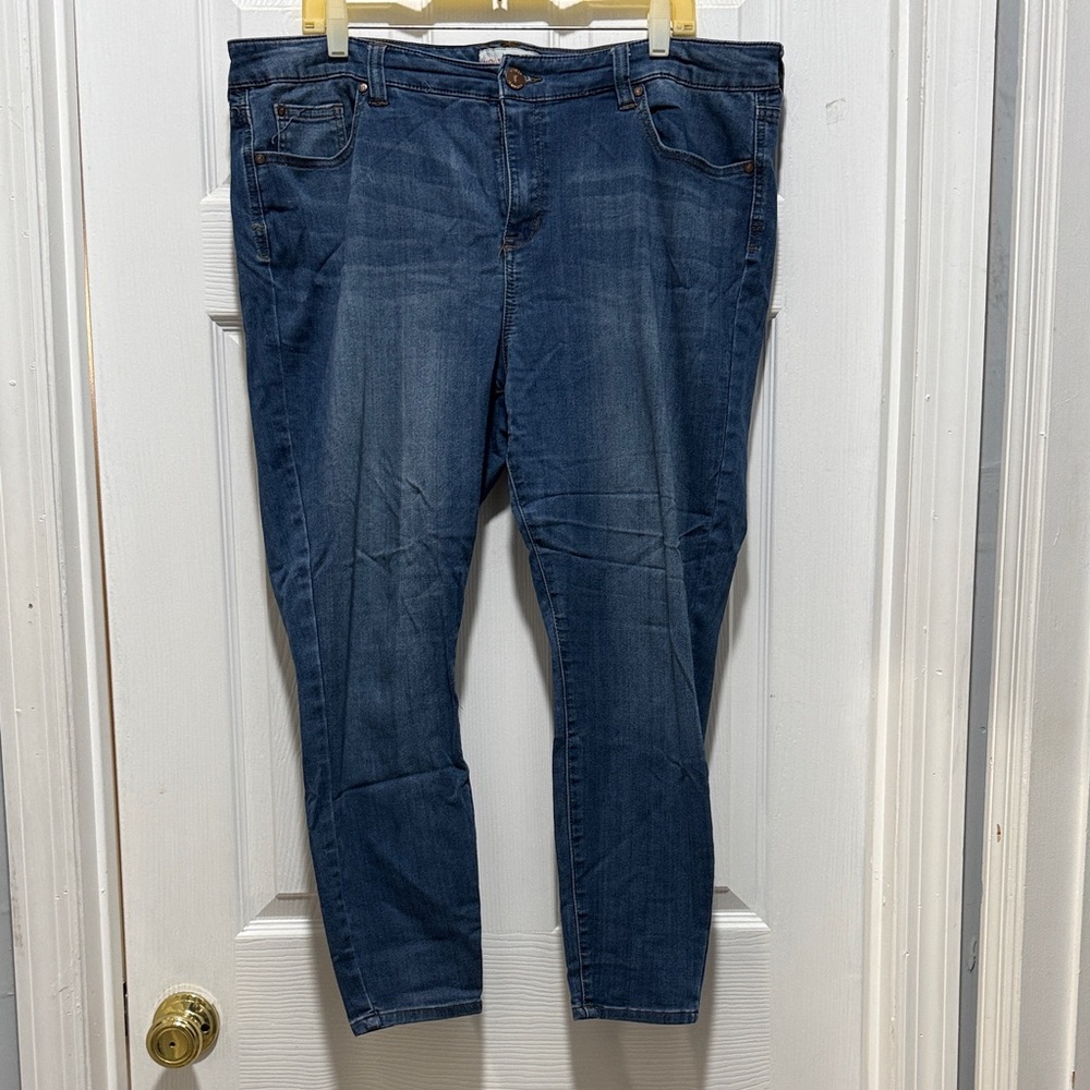 Sz 20W Stretch Comfort Blue Cropped Jeans